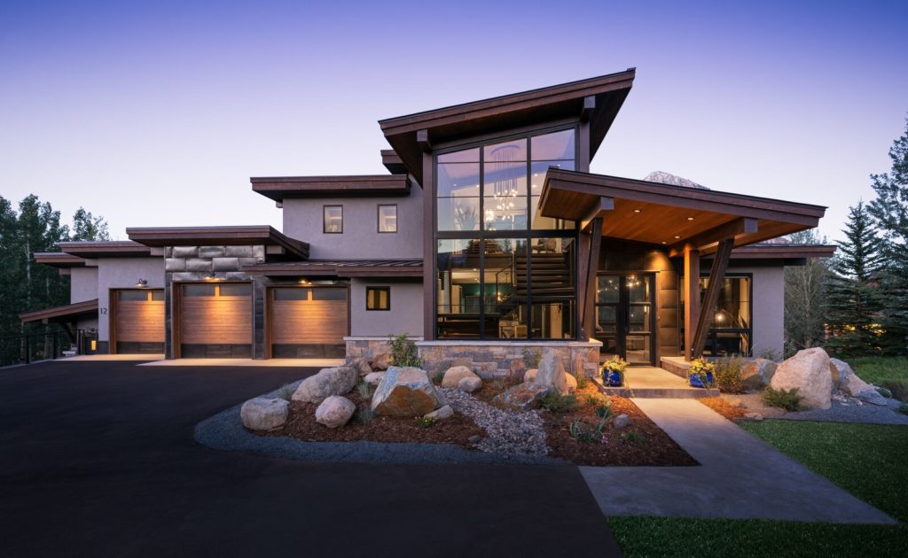 Custom home builder in Ontario specializing in luxury modern homes with advanced energy efficiency